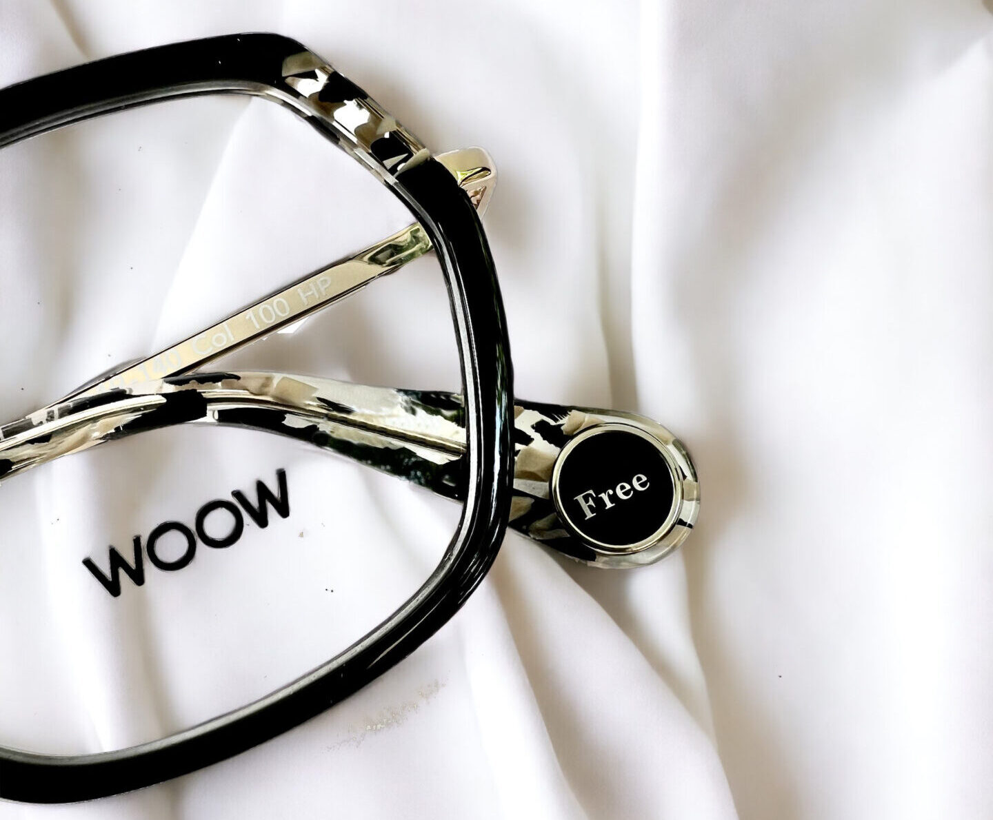 Oprawki WOOW – nowoczesny design z charakterem, dostępne w kąciku stylizacji u Okulistek w Gdańsku Wrzeszczu.