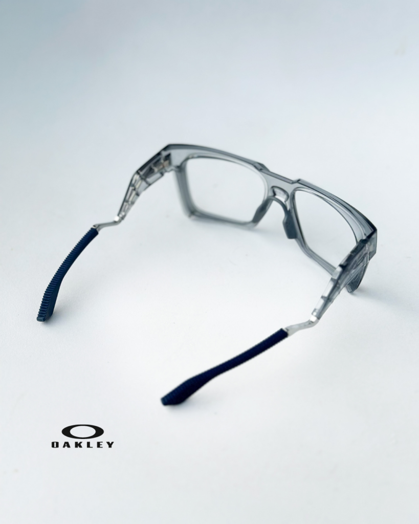 Oprawki okularowe Oakley – lekka konstrukcja i technologia materiałowa dostępne w Centrum U Okulistek w Gdańsku-Wrzeszczu